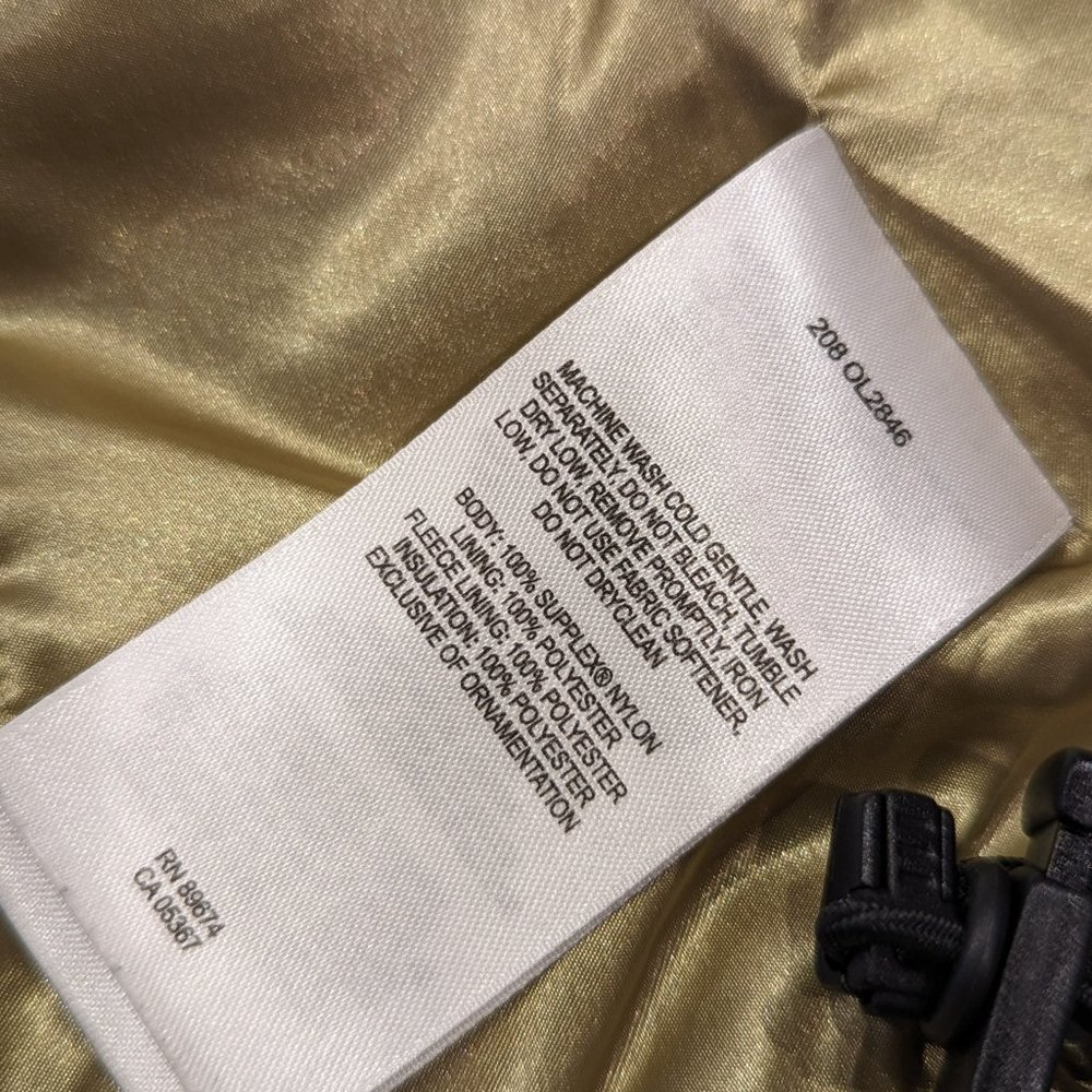 Embroidered Jacket from Mountain Hardwear - Picture 16 of 17